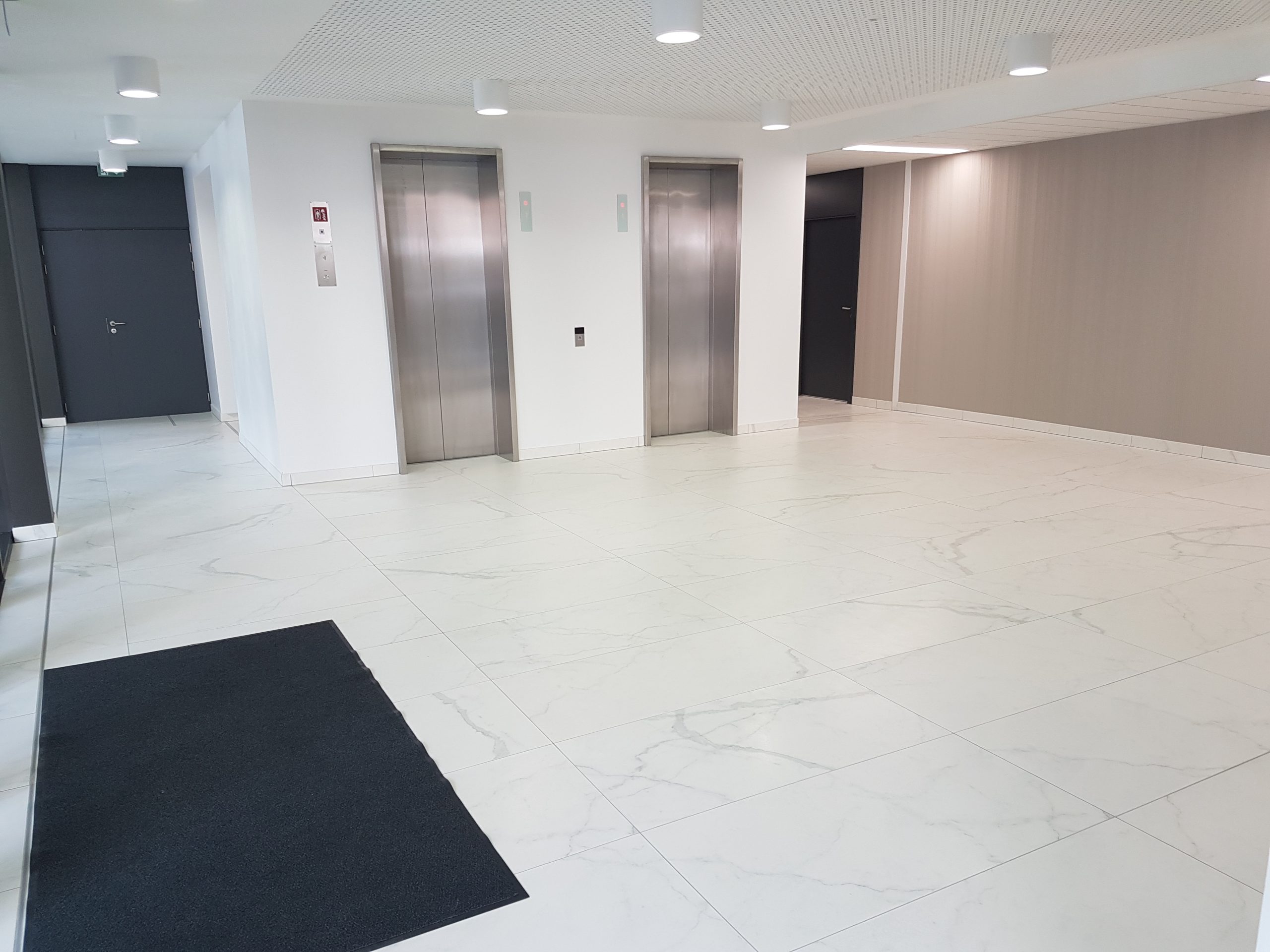 découvrez notre large sélection de carrelage à montrouge : faïence, grès cérame, carrelage mural ou sol. conseils personnalisés, devis gratuit et livraison rapide dans tout montrouge.