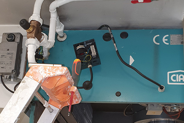 besoin d’un dépannage élec rapide et efficace ? nos électriciens qualifiés interviennent en urgence pour tous types de pannes électriques, 24h/24 et 7j/7. contactez-nous dès maintenant !