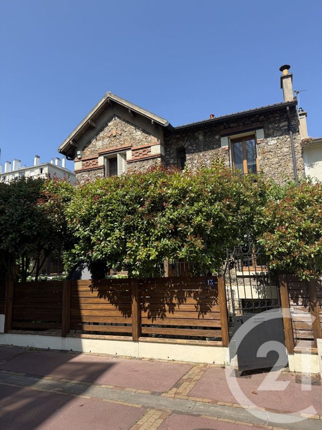 d&eacute;couvrez nos solutions de double vitrage &agrave; montrouge : isolation thermique et phonique renforc&eacute;e, pose rapide et sur-mesure par une &eacute;quipe exp&eacute;riment&eacute;e. demandez votre devis gratuit !
