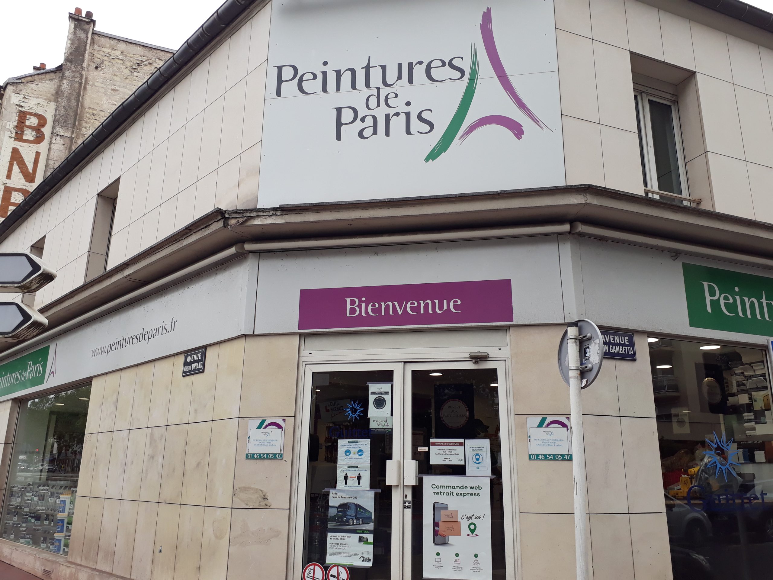 découvrez nos services de peinture économique à montrouge : qualité professionnelle, prix abordables et conseils personnalisés pour tous vos projets de rénovation. obtenez un devis gratuit rapidement !
