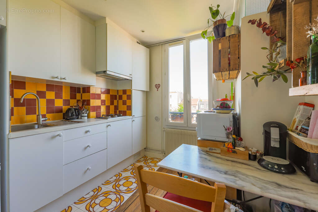 d&eacute;couvrez les prix pour la r&eacute;novation de cuisine &agrave; montrouge : devis gratuits, conseils pour estimer votre budget et r&eacute;ussir vos travaux selon vos besoins et votre style.