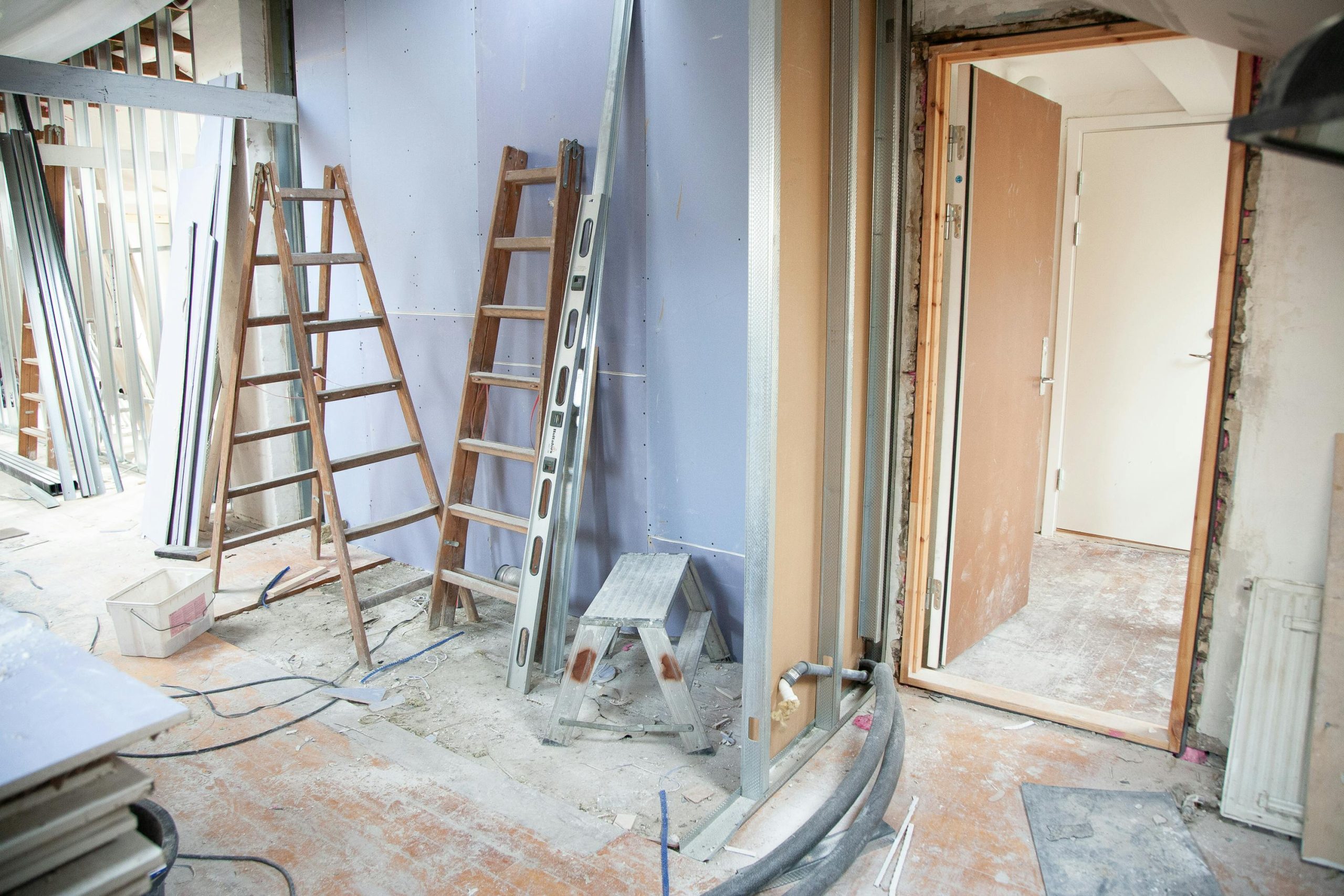 découvrez nos conseils et solutions pour réussir votre projet de rénovation : travaux, idées déco, astuces budget et sélection de professionnels qualifiés. transformez votre habitat facilement !