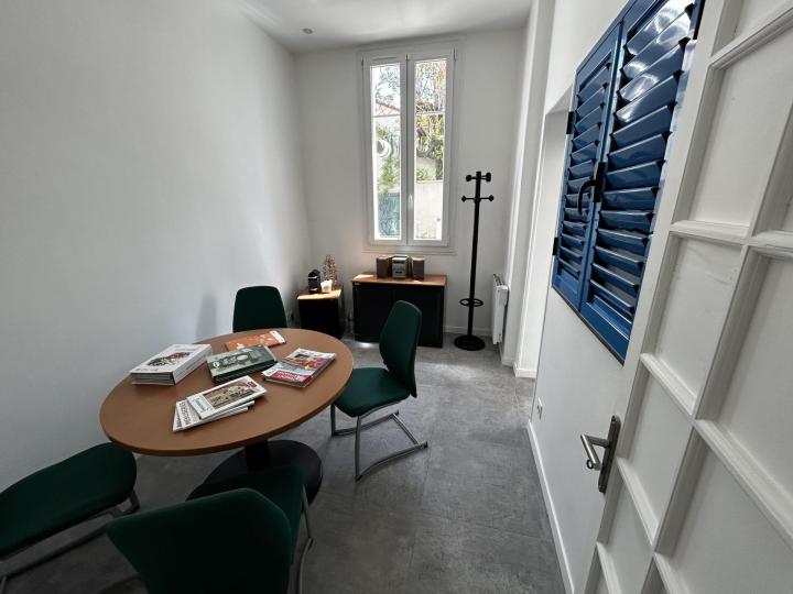 confiez la rénovation de votre appartement à montrouge à des experts. modernisez votre intérieur avec des travaux sur mesure pour un espace confortable et élégant. devis gratuit et accompagnement personnalisé.