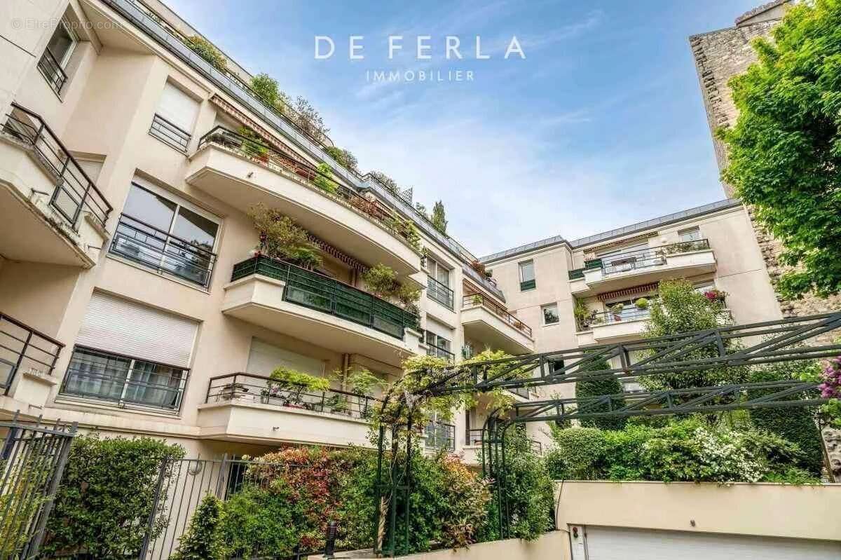 confiez la rénovation de votre appartement à montrouge à nos experts. profitez de conseils sur mesure, d’un accompagnement personnalisé et de réalisations de qualité pour transformer votre espace de vie.