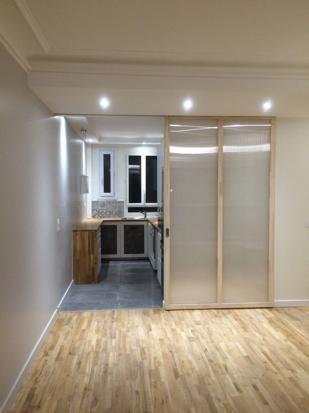 confiez la rénovation de votre appartement à montrouge à des experts. profitez de conseils personnalisés et d'un accompagnement sur mesure pour transformer votre espace avec qualité et efficacité.