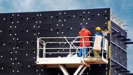 découvrez nos services de rénovation de bâtiment : travaux de qualité, solutions sur mesure et accompagnement professionnel pour valoriser et moderniser vos espaces.