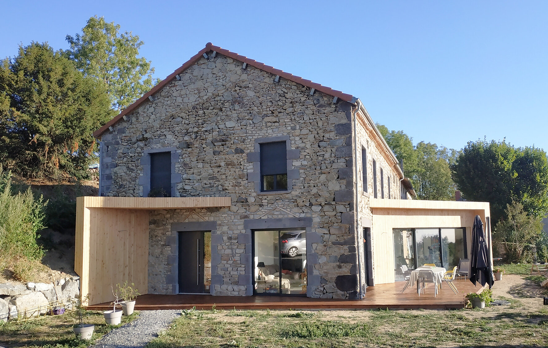 confiez la rénovation de votre maison à des experts pour transformer votre espace selon vos envies. bénéficiez de conseils personnalisés, d'un accompagnement complet et de travaux de qualité pour valoriser votre bien immobilier.