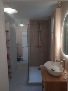 confiez la r&eacute;novation de votre salle de bain &agrave; montrouge &agrave; des experts. modernisation, agencement sur-mesure et conseils personnalis&eacute;s pour un espace &agrave; votre image. devis gratuit.