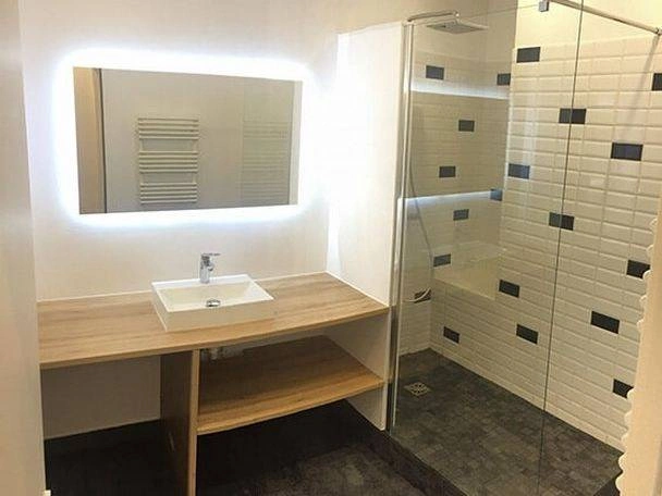 donnez une nouvelle vie à votre salle de bain à montrouge sans vous ruiner ! découvrez nos solutions de rénovation salle de bain pas chères, adaptées à tous les budgets. devis gratuit et travaux rapides.
