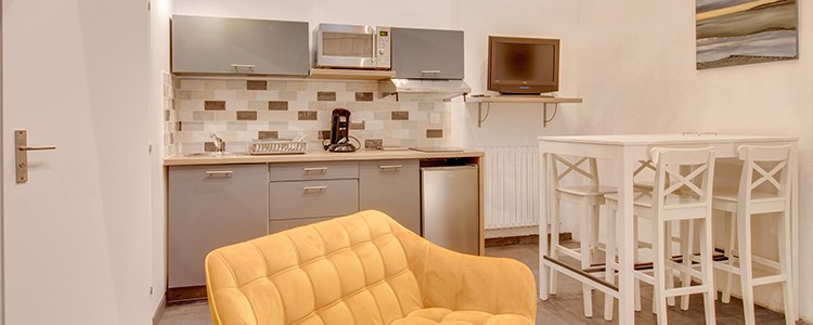 découvrez nos conseils pratiques et inspirants pour la rénovation de studio. optimisez l'espace, modernisez votre intérieur et transformez votre studio en un lieu fonctionnel et design.