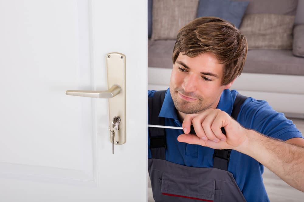 besoin d’une serrure de sécurité à montrouge ? protégez votre domicile avec nos solutions fiables et performantes. installation rapide par des experts certifiés. devis gratuit !