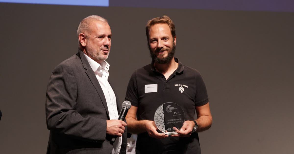 découvrez les trophées jeunes entrepreneurs de montrouge : un concours valorisant l’innovation, le dynamisme et la créativité des jeunes porteurs de projets locaux. participez et soutenez l’entrepreneuriat de demain à montrouge !