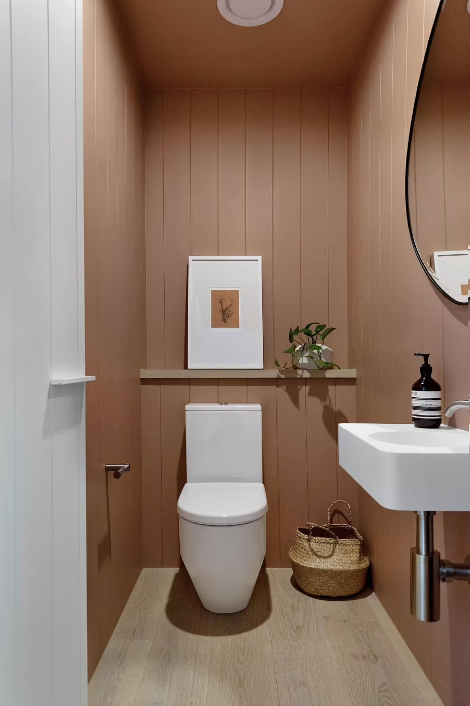 d&eacute;couvrez tout ce qu'il faut savoir sur les wc : types, installation, entretien et conseils pratiques pour choisir et entretenir vos toilettes au quotidien.