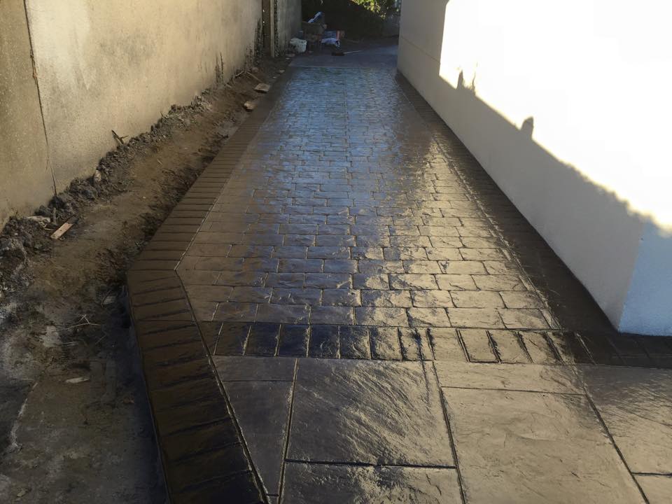 d&eacute;couvrez les prix du b&eacute;ton cir&eacute; &agrave; montrouge en 2025. comparez les tarifs pour vos sols, murs ou plans de travail et trouvez un artisan qualifi&eacute; pour vos travaux de r&eacute;novation.