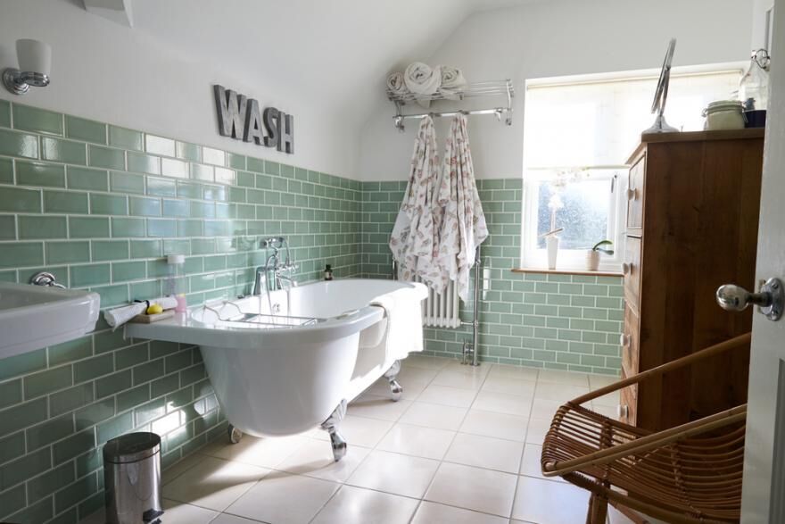 découvrez comment estimer le budget de rénovation de votre salle de bain à montrouge. conseils, astuces et exemples de prix pour réussir vos travaux tout en maîtrisant vos dépenses.