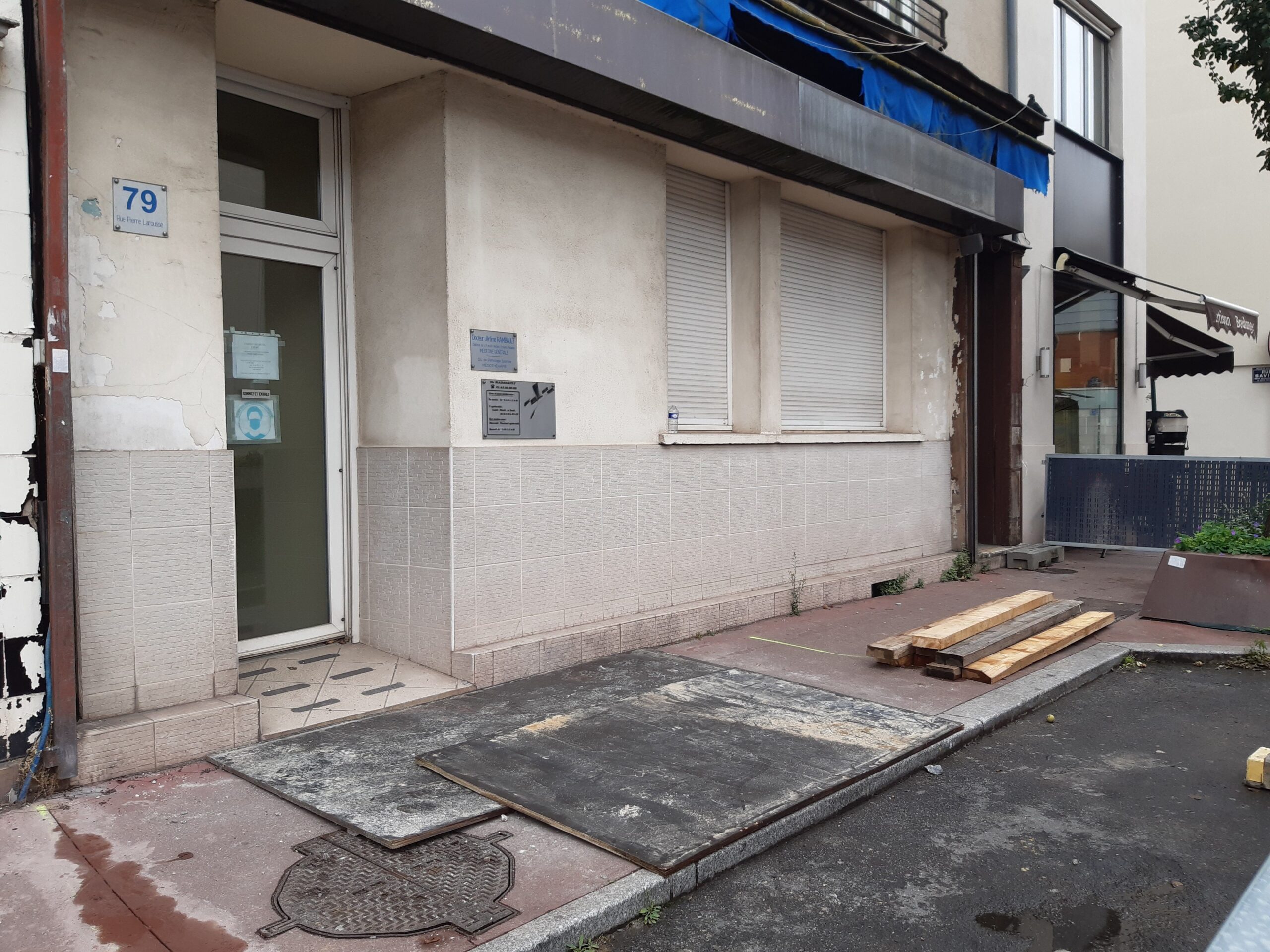d&eacute;couvrez les prix estim&eacute;s pour la cr&eacute;ation, la modification ou la d&eacute;molition d&rsquo;un mur porteur &agrave; montrouge en 2025. conseils, devis et facteurs de co&ucirc;t pour votre projet de r&eacute;novation.