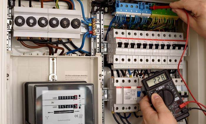 obtenez rapidement votre devis &eacute;lec personnalis&eacute; en ligne. comparez les tarifs d'&eacute;lectriciens qualifi&eacute;s et trouvez la meilleure offre pour vos travaux &eacute;lectriques, installation ou r&eacute;novation.