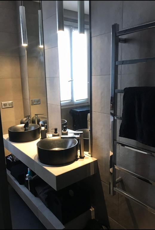 découvrez nos solutions de douche italienne à montrouge : installation sur-mesure, matériaux de qualité et design moderne pour une salle de bain élégante et fonctionnelle. devis et conseils gratuits.