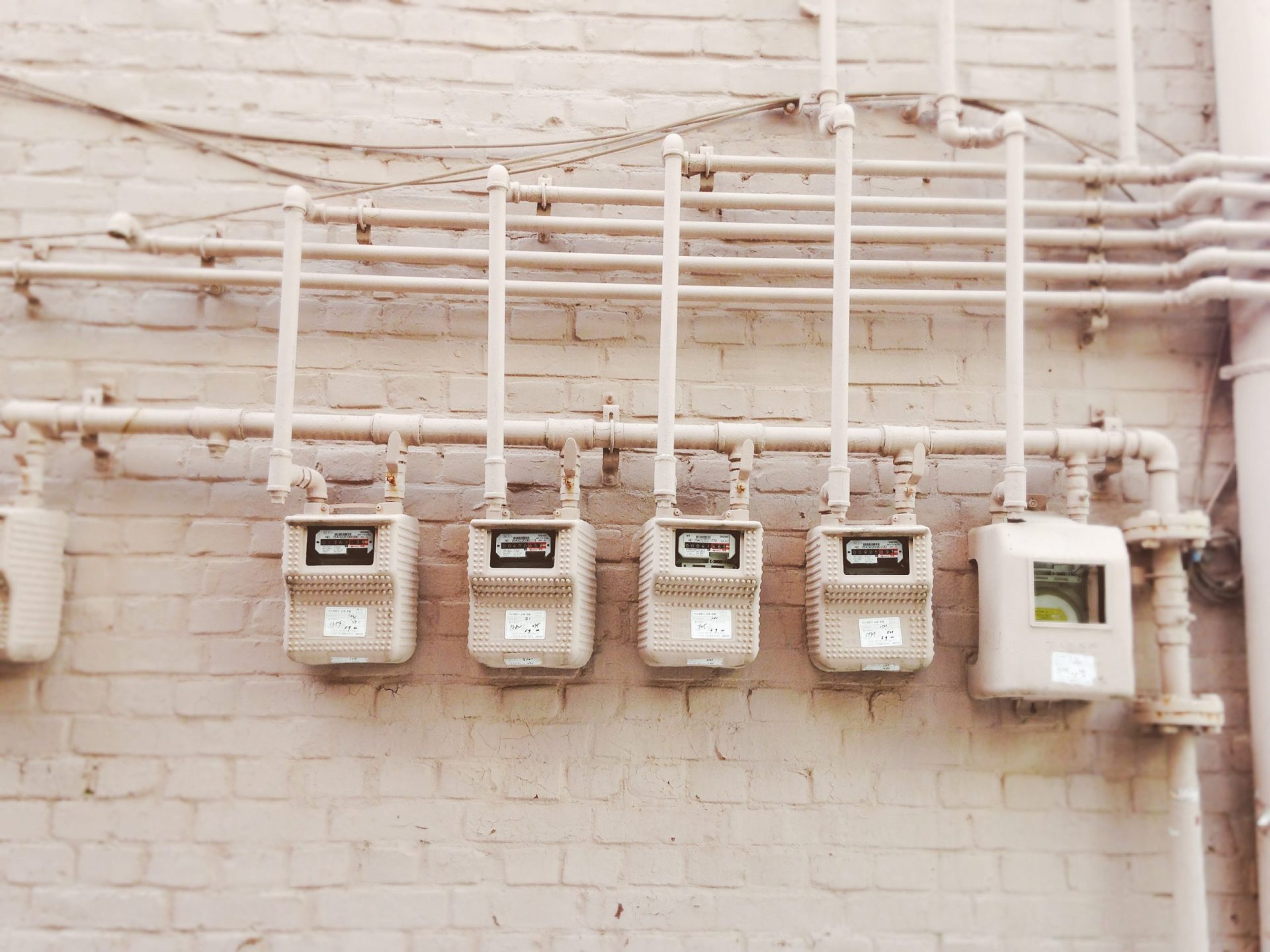 découvrez les différentes étapes pour réaliser l'électricité dans un appartement à montrouge ainsi que les coûts associés. guide complet pour bien planifier votre installation électrique.