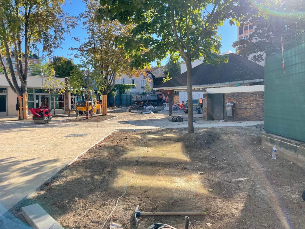 découvrez l'oasis verte à montrouge : un espace naturel et apaisant en plein cœur de la ville, idéal pour se détendre, se ressourcer et profiter de moments de tranquillité entouré de verdure.