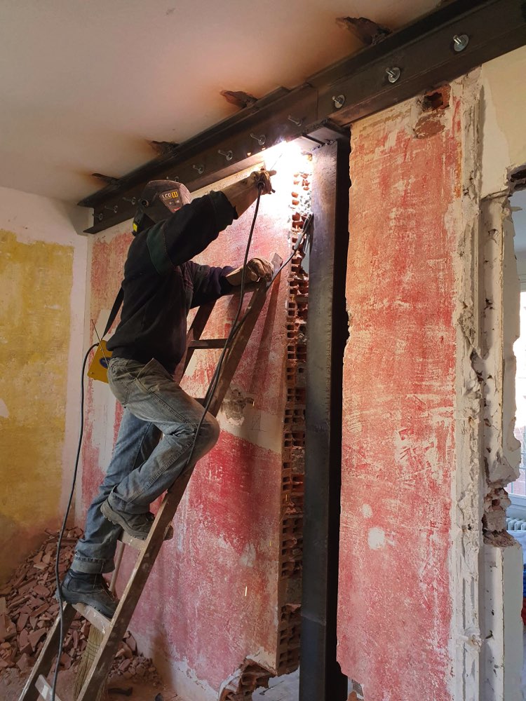 vous souhaitez réaliser une ouverture de mur porteur à montrouge ? découvrez nos solutions sur mesure pour transformer et agrandir vos espaces en toute sécurité, avec l’expertise de professionnels qualifiés.