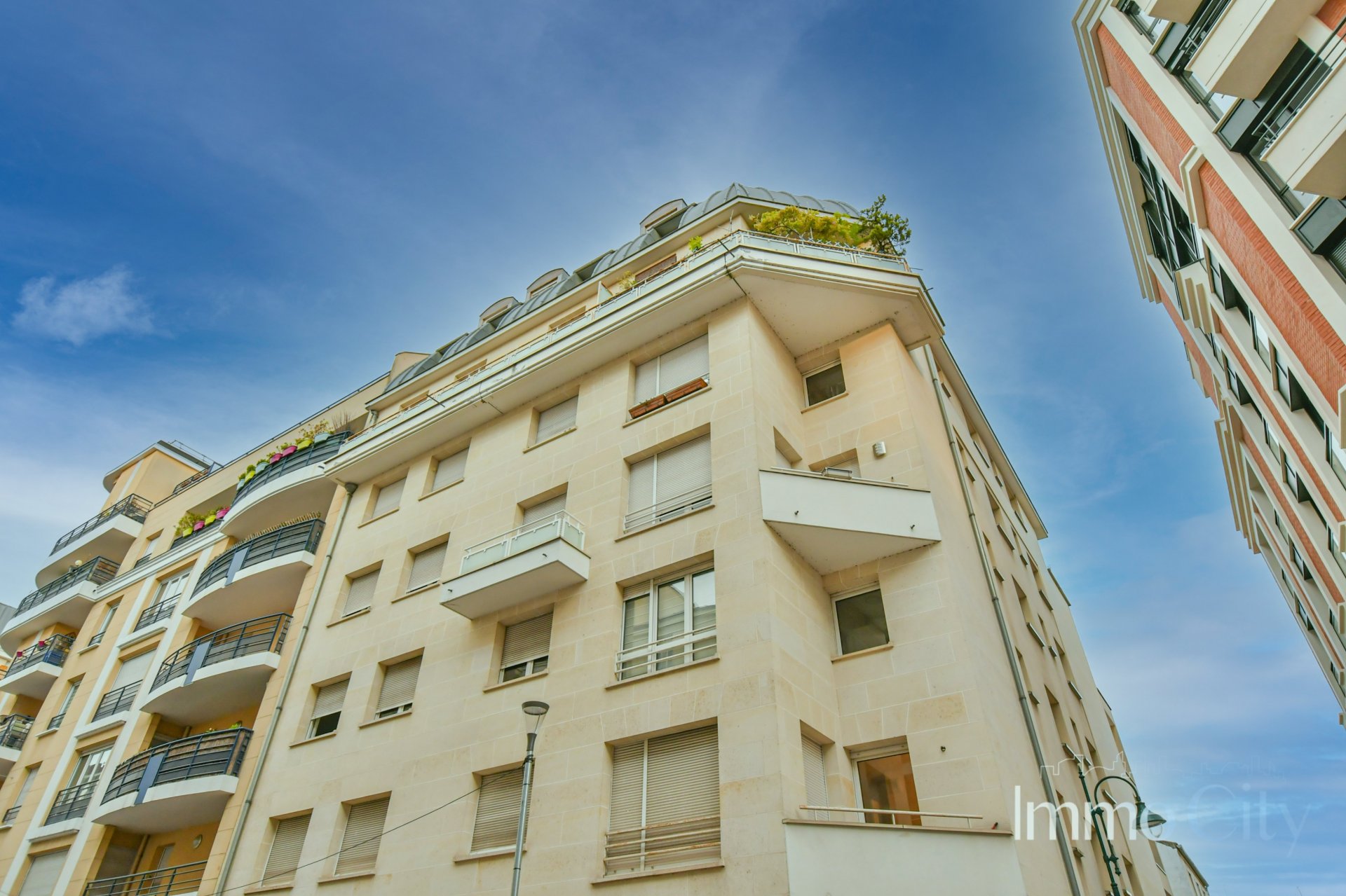 entreprise de plomberie spécialisée en copropriété à montrouge : interventions rapides, entretien, dépannage et rénovation des installations collectives. solutions sur mesure pour syndic et gestionnaires.