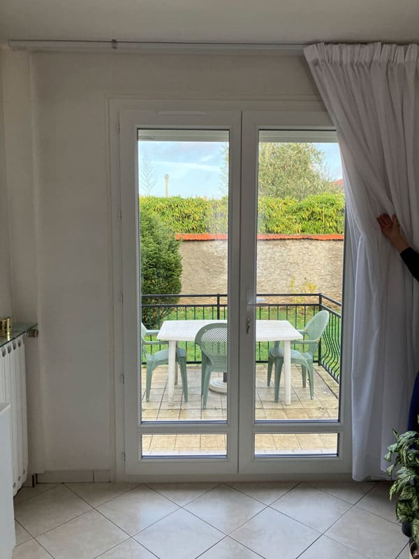 optez pour la pose de fenêtres triple vitrage à montrouge et améliorez l’isolation thermique et acoustique de votre habitat. contactez nos experts pour un devis personnalisé et des travaux soignés.