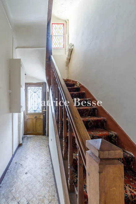 découvrez nos conseils et services pour la préparation de vos fenêtres à montrouge. profitez d'une installation maison sur mesure et d'un accompagnement professionnel pour sublimer votre intérieur.