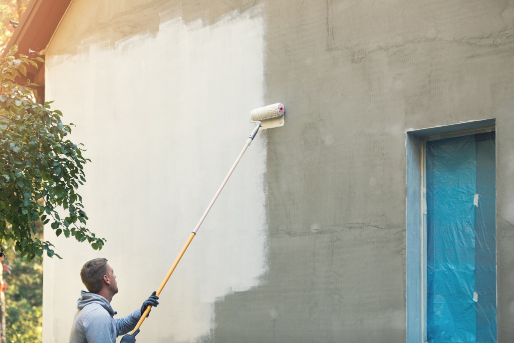 découvrez le prix au m² pour la peinture de façade : facteurs de variation, tarifs moyens, exemples de devis et conseils pour estimer le coût de vos travaux en 2024.