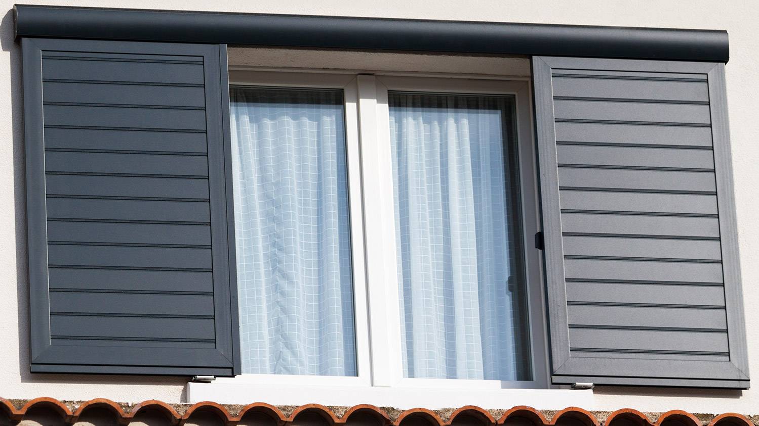 besoin de remplacer vos fenêtres à montrouge ? profitez de notre expertise pour une installation rapide, des matériaux de qualité et une meilleure isolation. demandez votre devis gratuit !