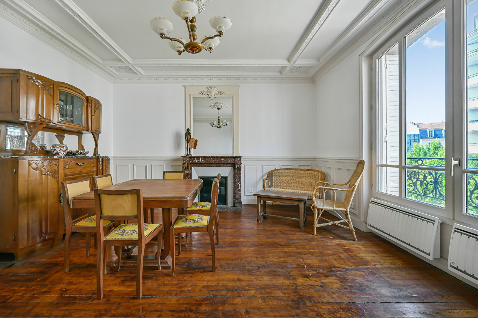 confiez la rénovation de votre appartement à montrouge en 2025 à une équipe de professionnels qualifiés. devis gratuit, travaux sur mesure et finitions soignées pour un intérieur moderne et confortable.