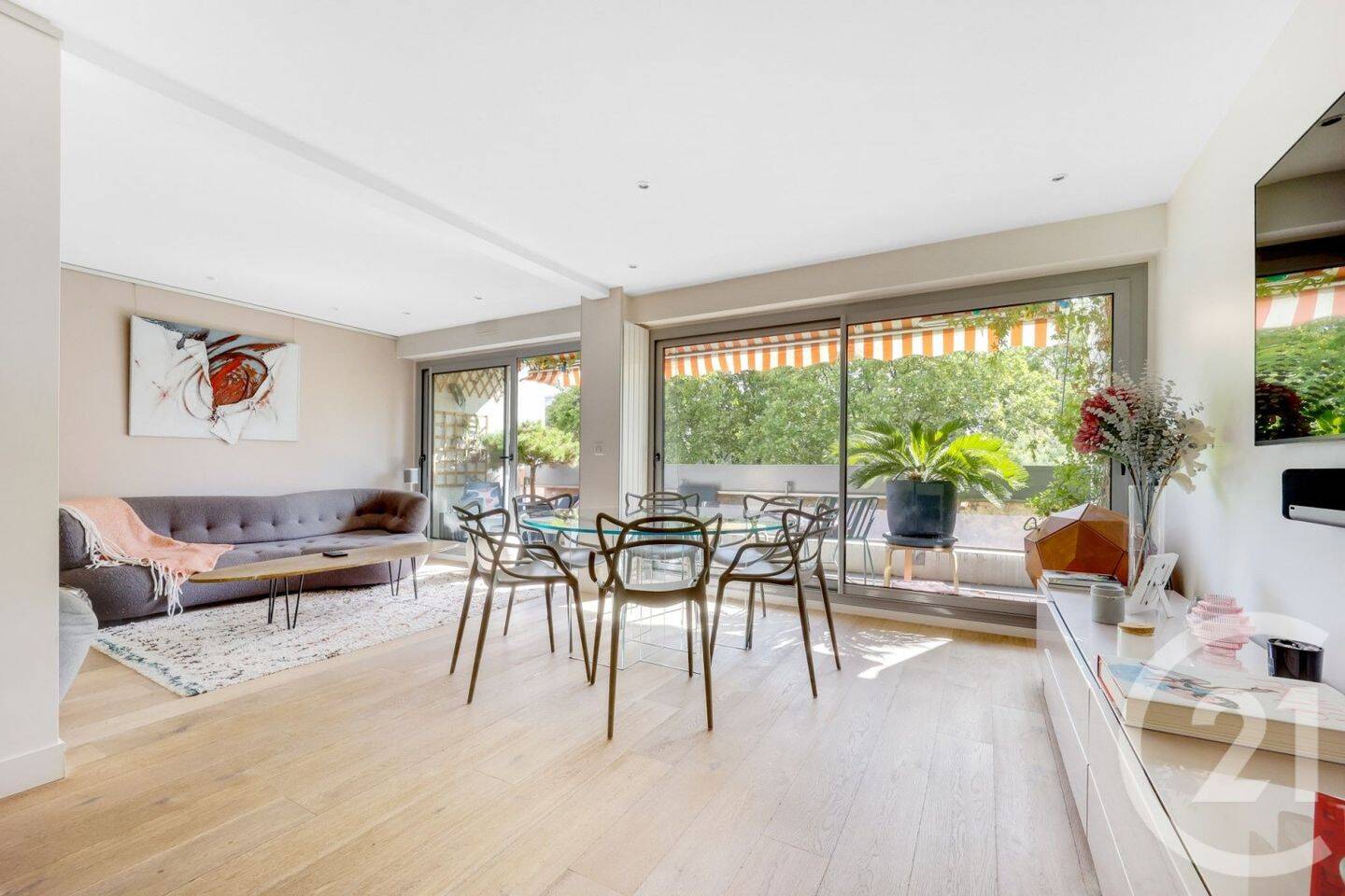 confiez la rénovation de votre appartement à montrouge à des experts qualifiés. bénéficiez de solutions sur mesure pour moderniser, optimiser et embellir votre intérieur selon vos envies et votre budget.