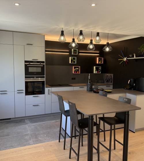faites rénover votre cuisine à montrouge par des experts. conseils personnalisés, travaux de qualité et finitions soignées pour une cuisine moderne et fonctionnelle.