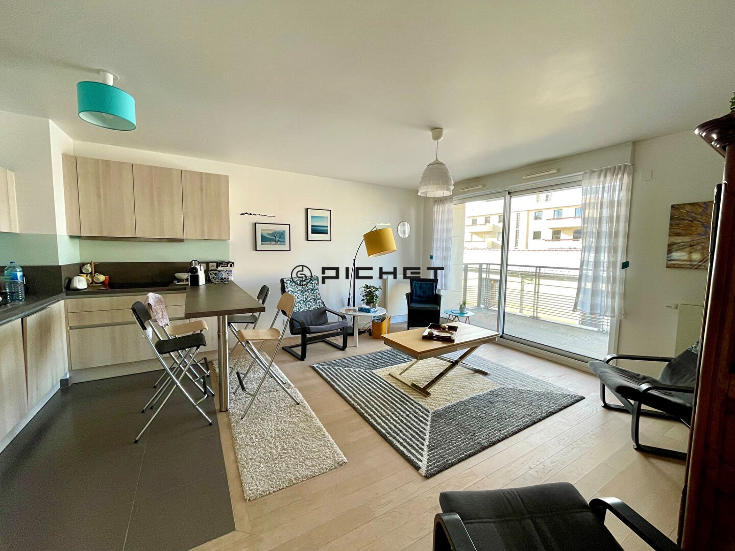 confiez votre projet de rénovation immobilière à montrouge en 2025 à des experts ! modernisez, valorisez et optimisez votre bien avec des artisans qualifiés. devis gratuit et accompagnement personnalisé.