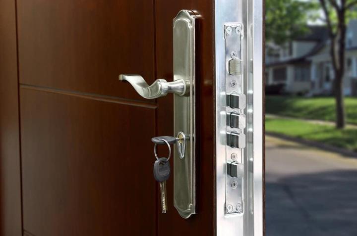 besoin d'une intervention rapide en serrurerie &agrave; montrouge ? d&eacute;pannage d'urgence 24h/24, ouverture de porte, r&eacute;paration et installation de serrures par des professionnels exp&eacute;riment&eacute;s. devis gratuit !