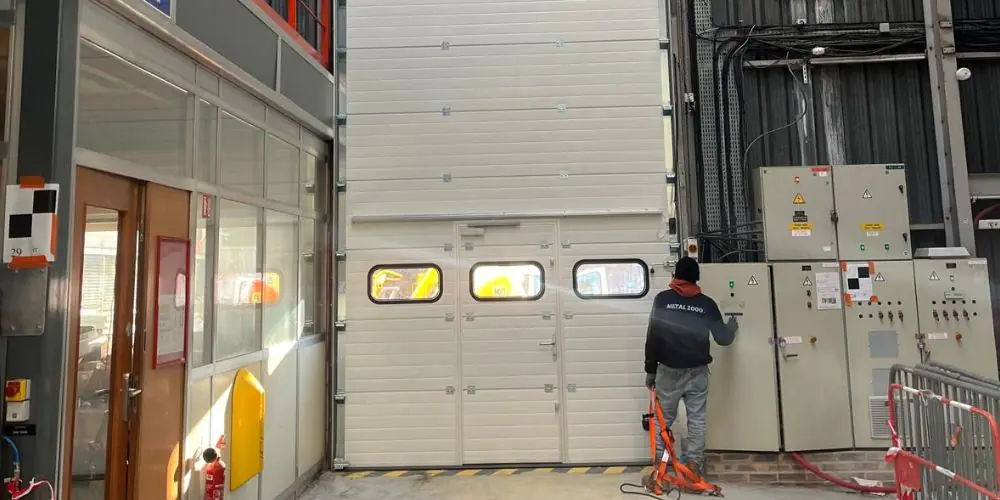 besoin d’une intervention rapide pour une urgence de verrou à montrouge ? nos serruriers experts interviennent 24h/24 pour tout dépannage ou remplacement de serrure. service efficace et fiable.