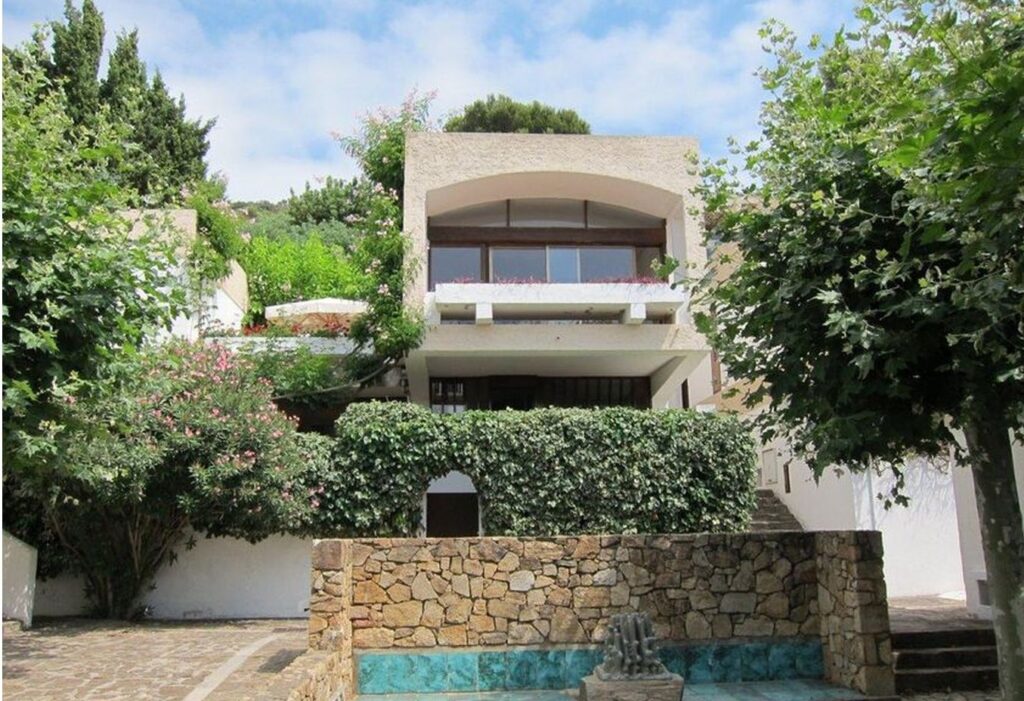 confiez la rénovation de votre maison à montrouge à des experts qualifiés. rénovation complète, aménagement intérieur ou travaux sur mesure : obtenez un devis gratuit pour votre projet immobilier.
