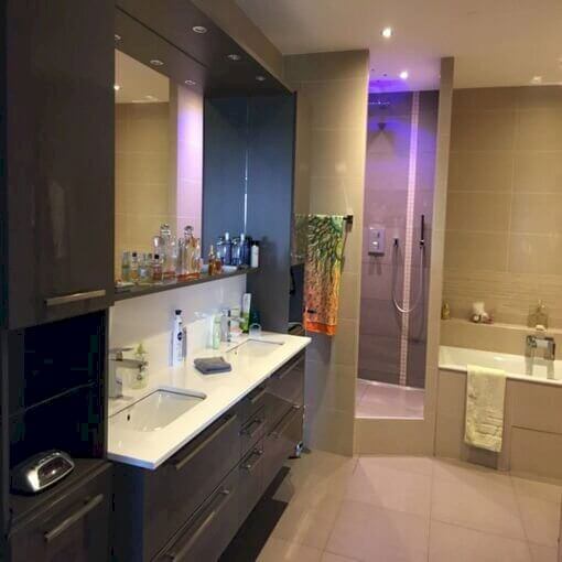 confiez la rénovation de votre salle de bain à montrouge à des experts pour un espace moderne, fonctionnel et élégant. devis gratuit, accompagnement personnalisé et finitions de qualité.