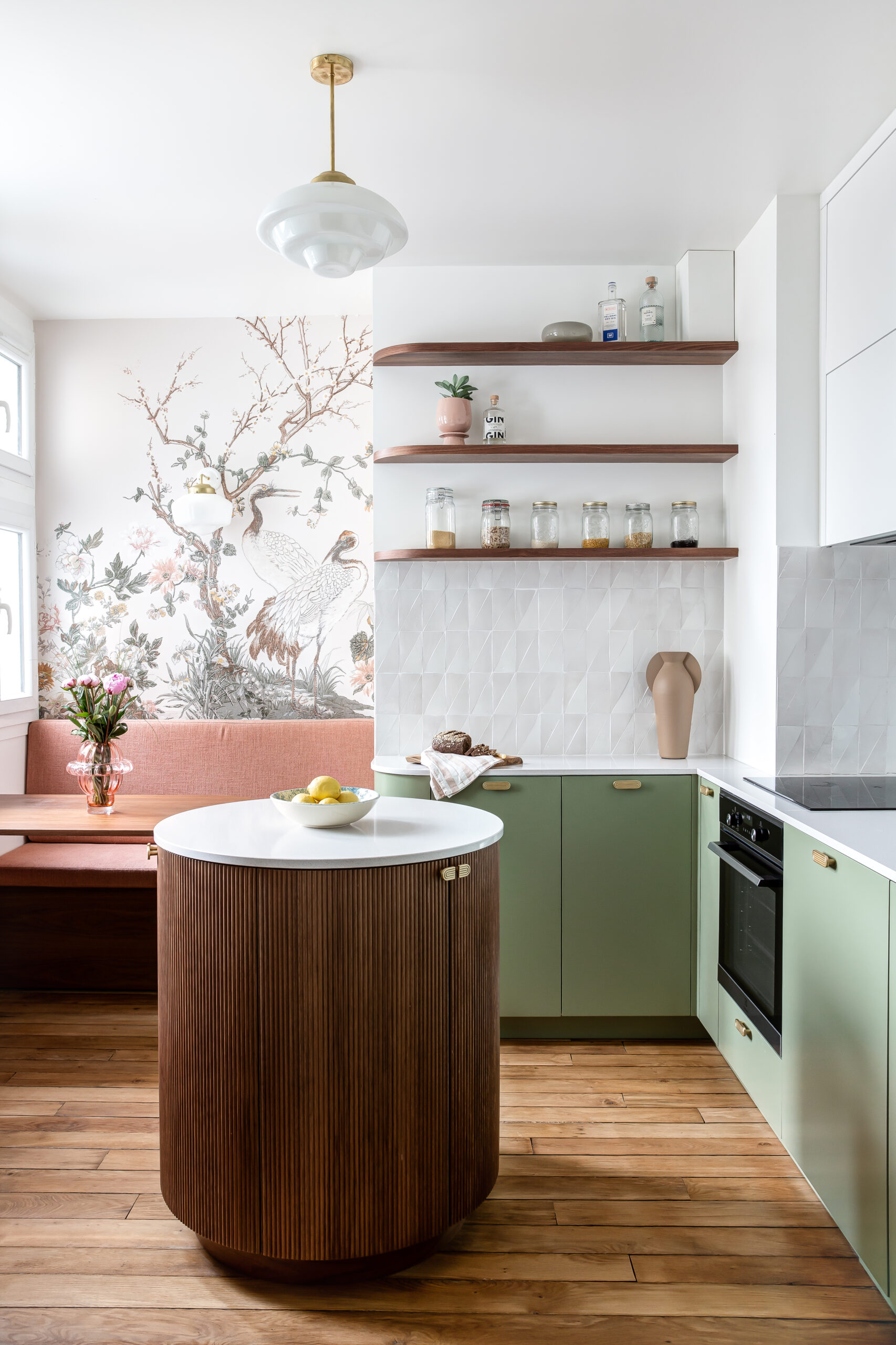 expert en rénovation intérieure à paris 75003, nous transformons votre espace avec soin et créativité pour un intérieur moderne et confortable.